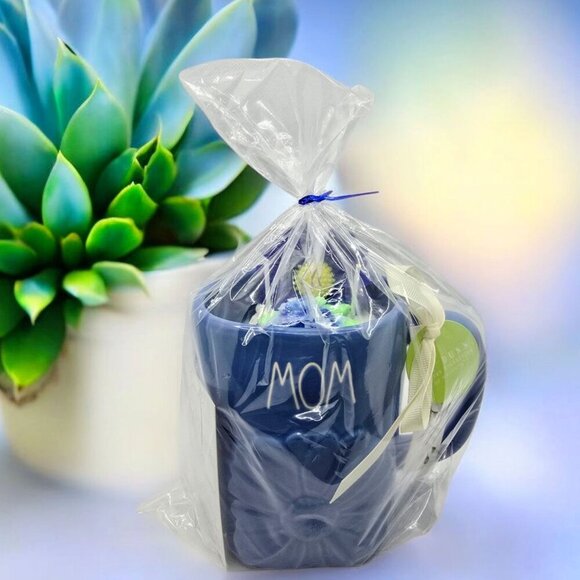 Rae Dunn ✦ MOM Blue Ceramic Mug Candle ✦ Rosemary Lavender Chamomile 16oz NWT - Picture 9 of 10